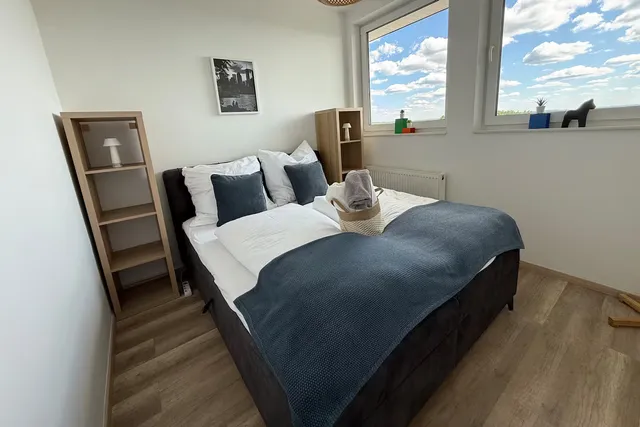 Schlafzimmer mit Doppelbett